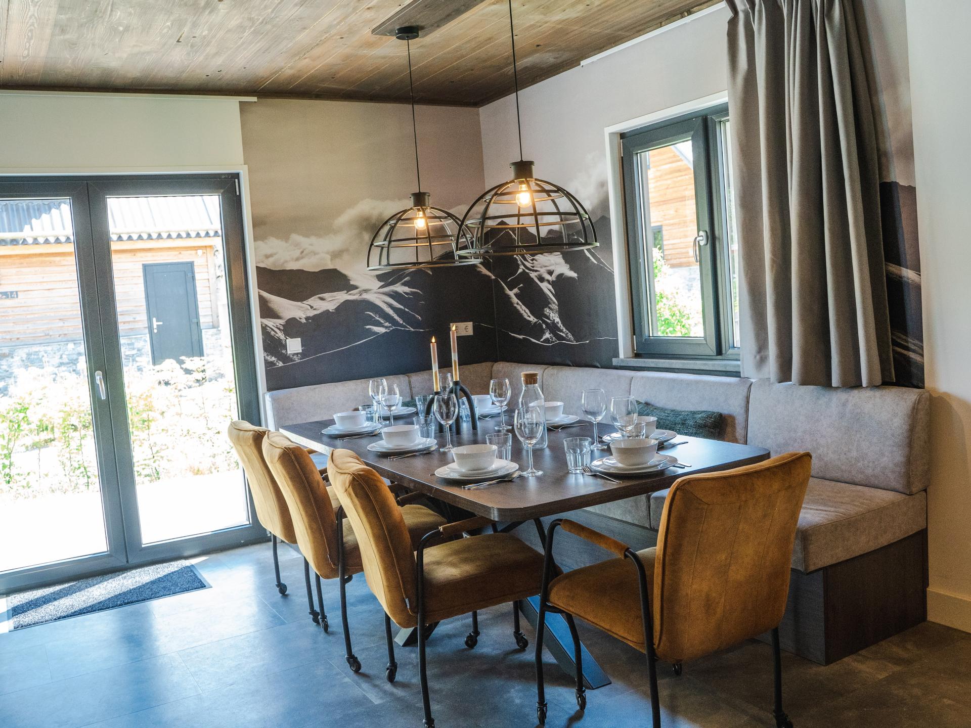 Dining room 2